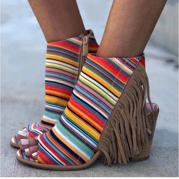 Very Volatile Shoes - Peep Toe Chunky Heel Zipper Stripe Sandals size 7 free shirt